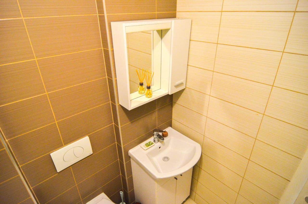 Miljacka Apartment *
